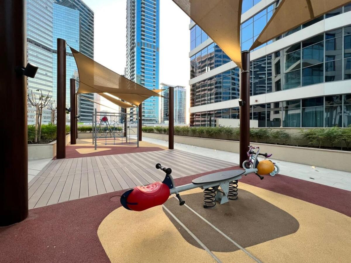 Apartament Silkhaus Design 1Bdr With Burj Khalifa View In New Tower Dubaj Zewnętrze zdjęcie